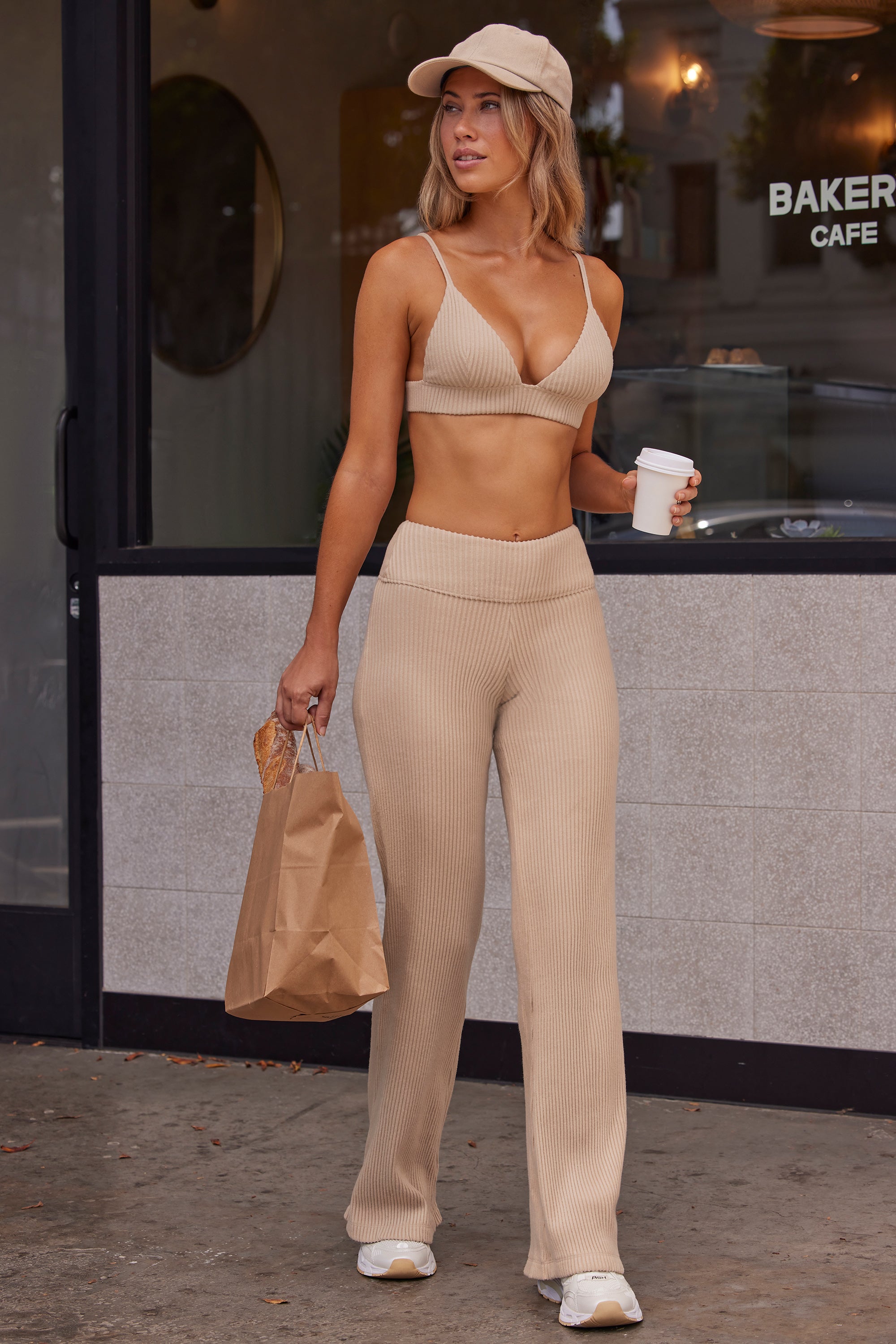 Bo+Tee Petite pantalon large côtelé sable taille haute