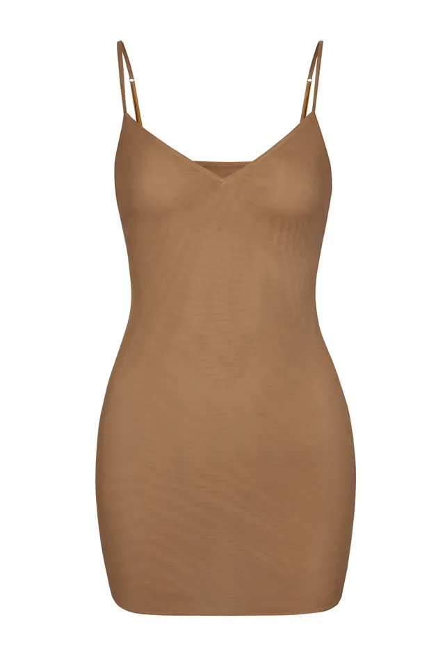 Oh Polly 9725 robe courte amande mesh col V