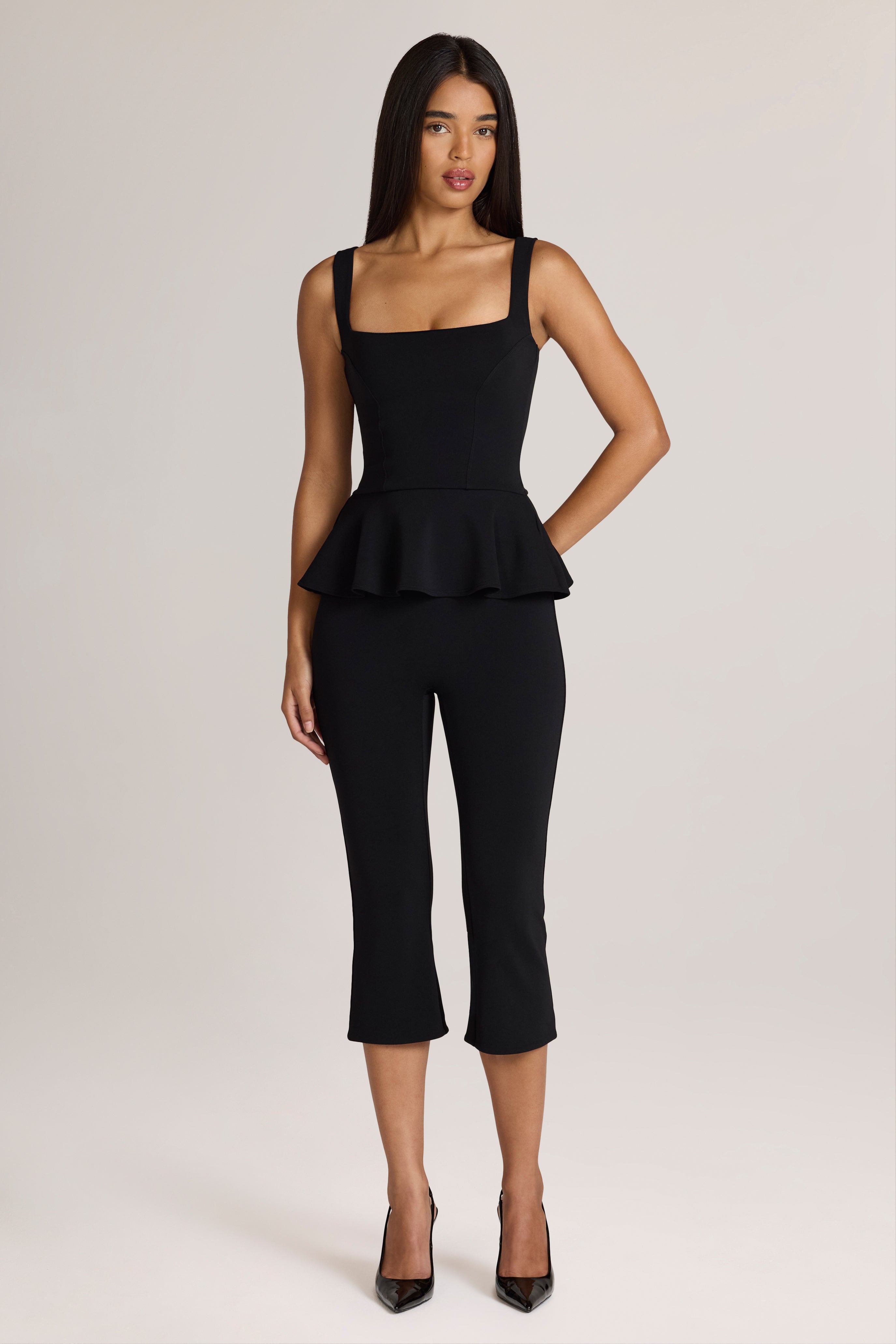 Oh Polly Geona Ponte Pantalon capri noir micro-évasé