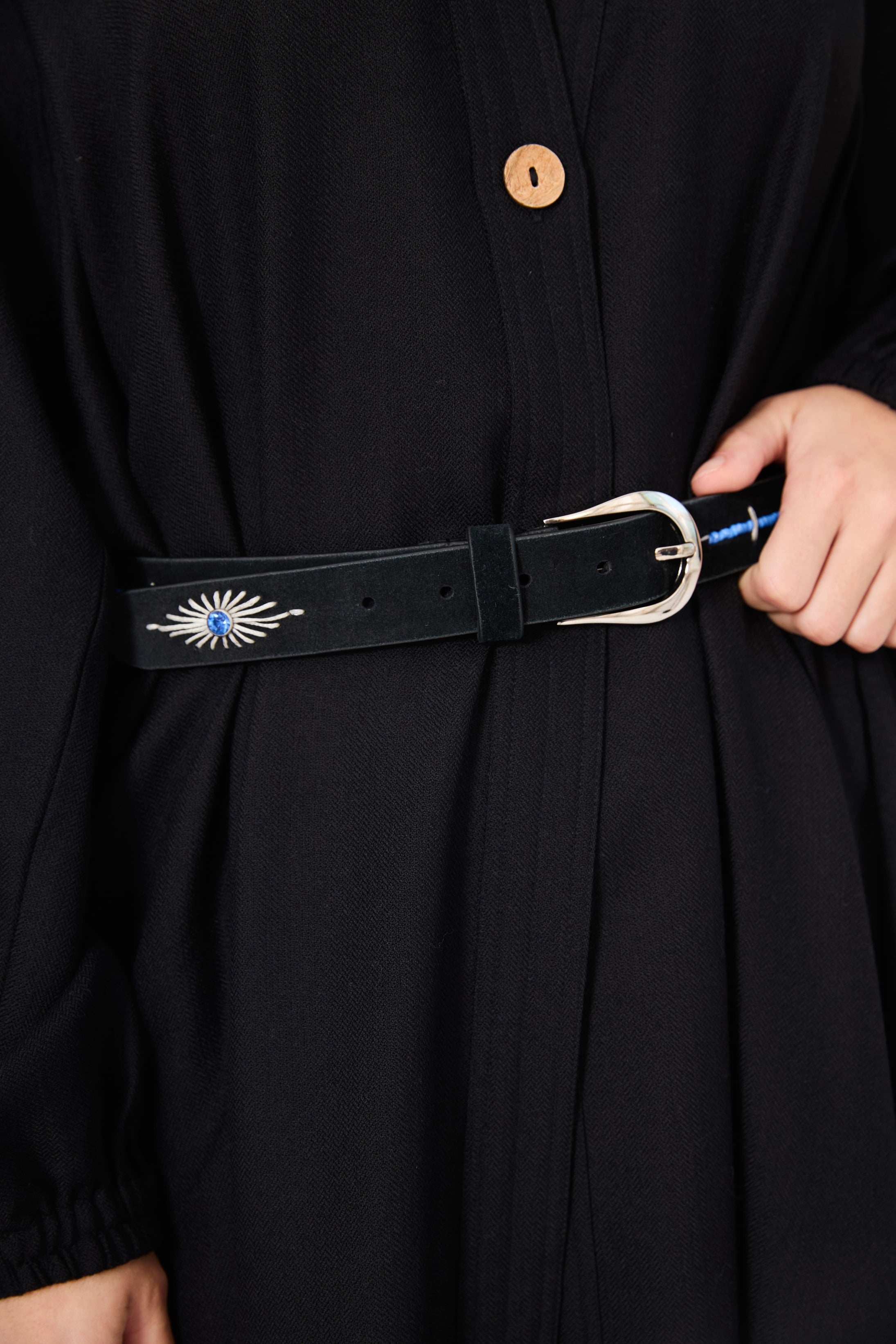 CHICOSOLEIL IGOR ceinture cuir noir perlée 80-95