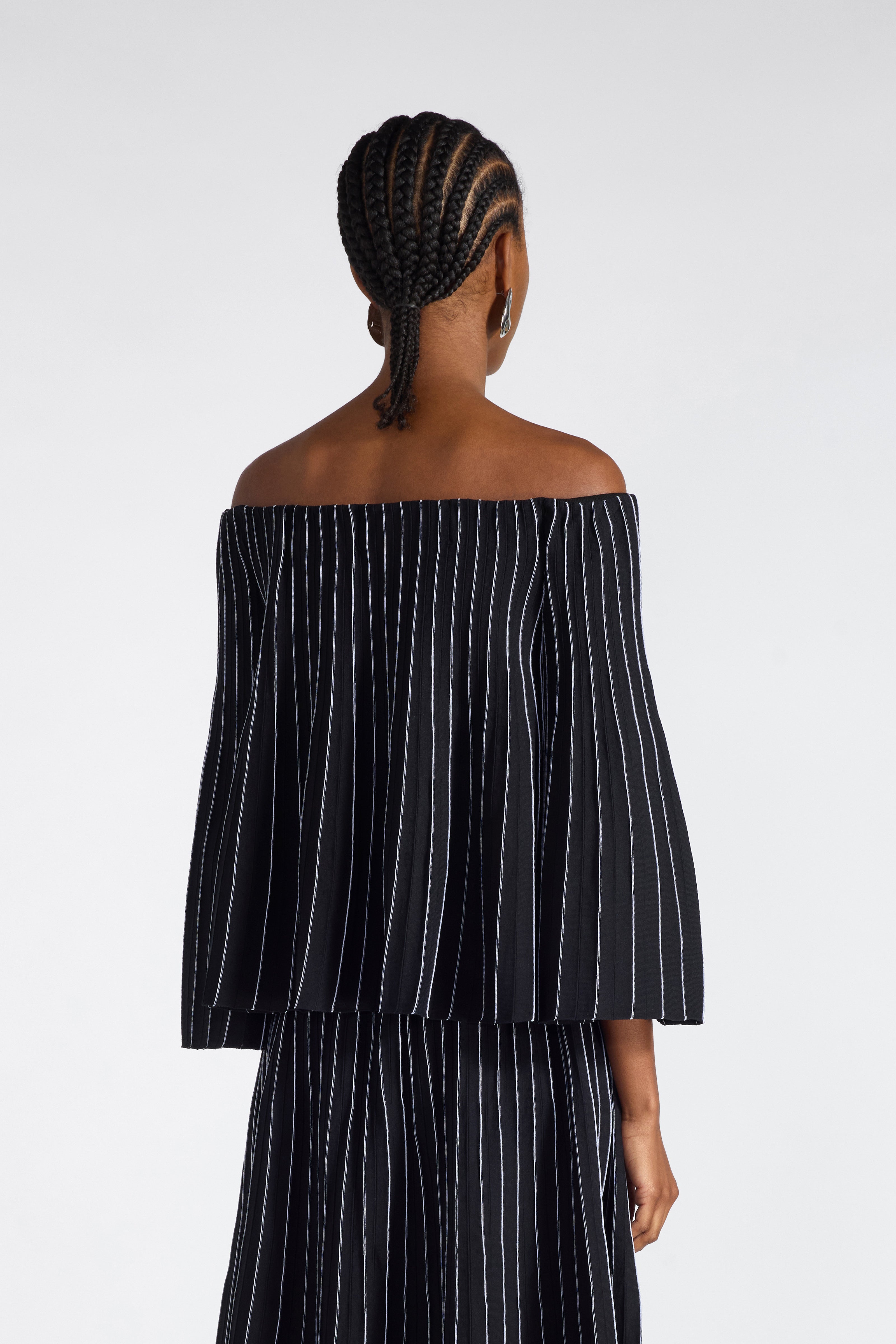 Liviana Conti Dolfina pull plissé noir blanc nylon